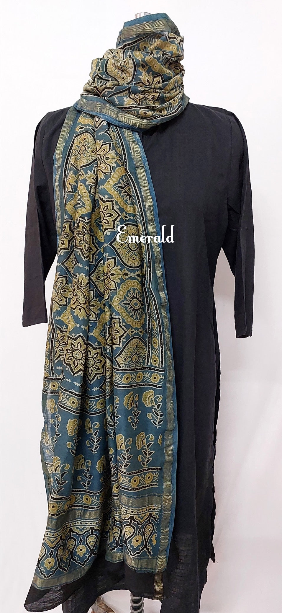 Maheshwari Ajrakh Dupatta