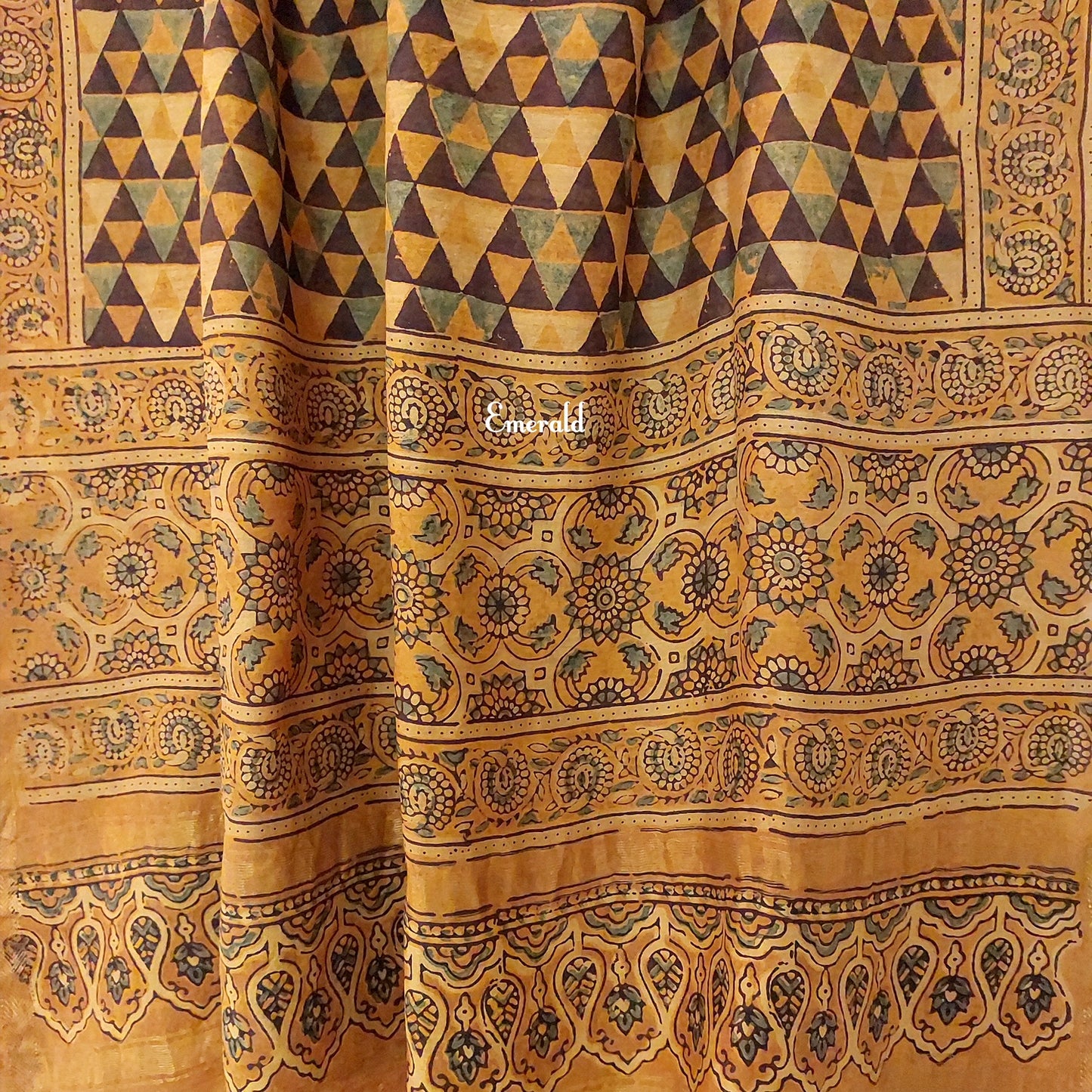 Maheshwari Ajrakh Dupatta