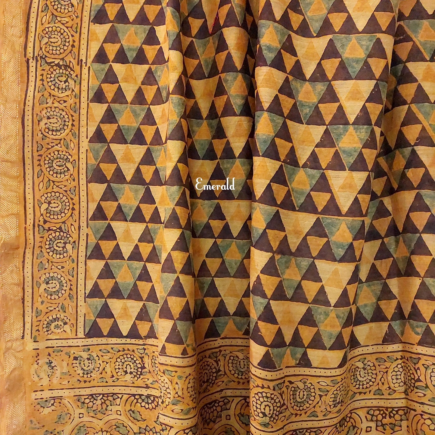 Maheshwari Ajrakh Dupatta