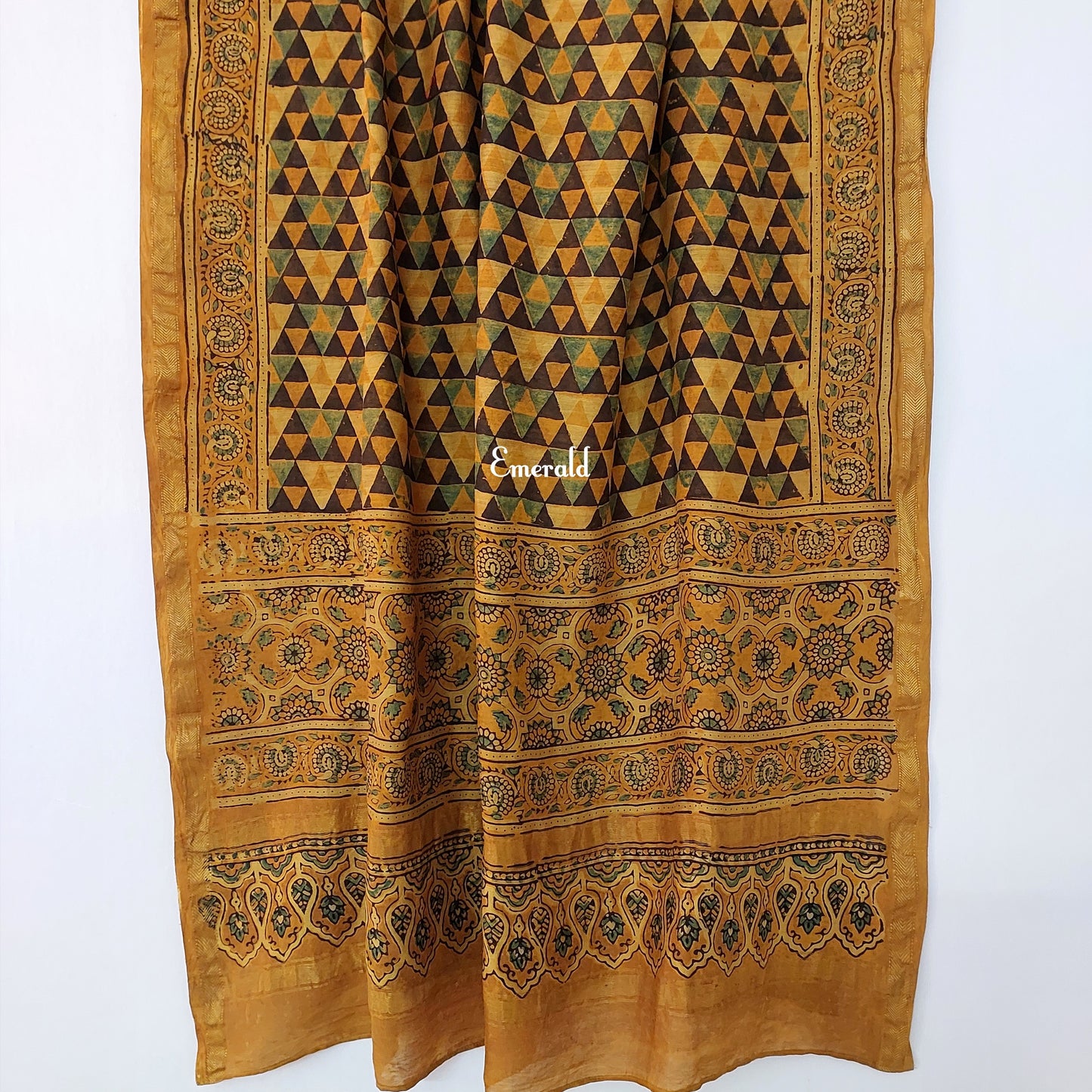 Maheshwari Ajrakh Dupatta