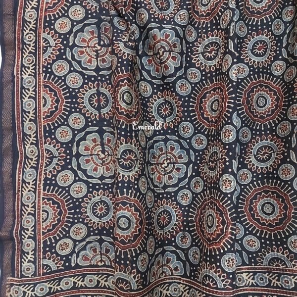 Maheshwari Ajrakh Dupatta - Image 6