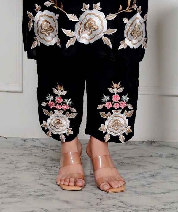 Black Crepe Kurta Set - Image 2